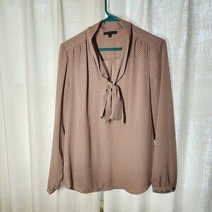 Mauve dress shirt by Adrianna Papell, Size med, with black dots
